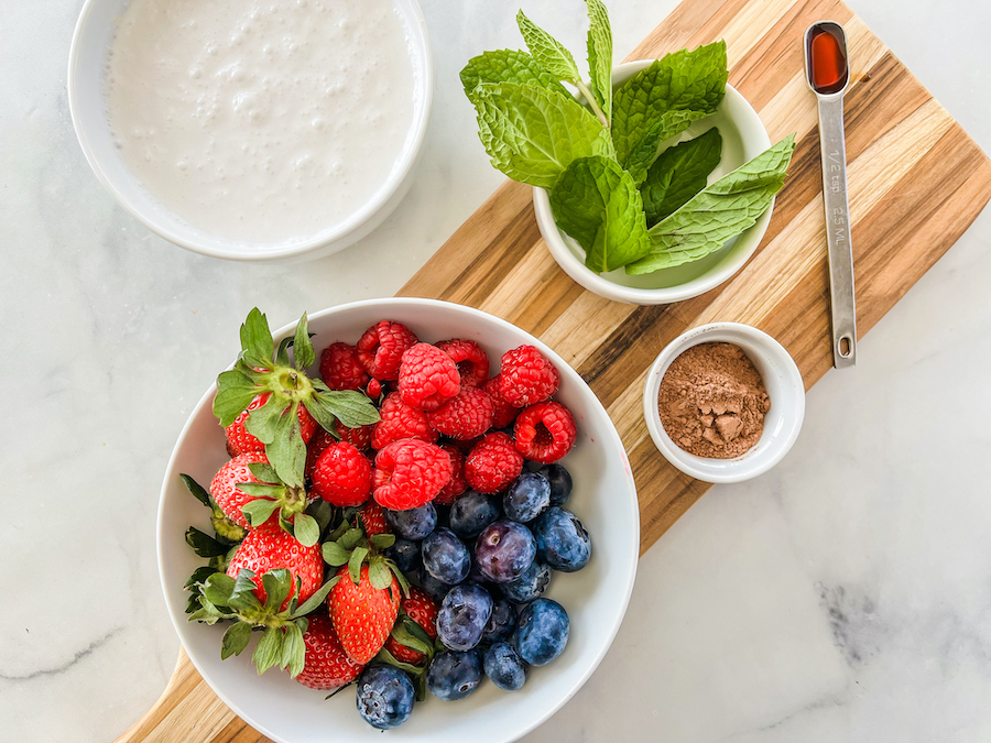 Ultimate Antioxidant Paleo Breakfast Bowl
