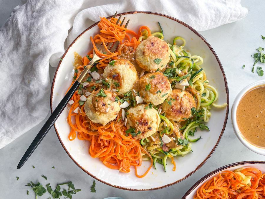 Thai curry meatballs FI